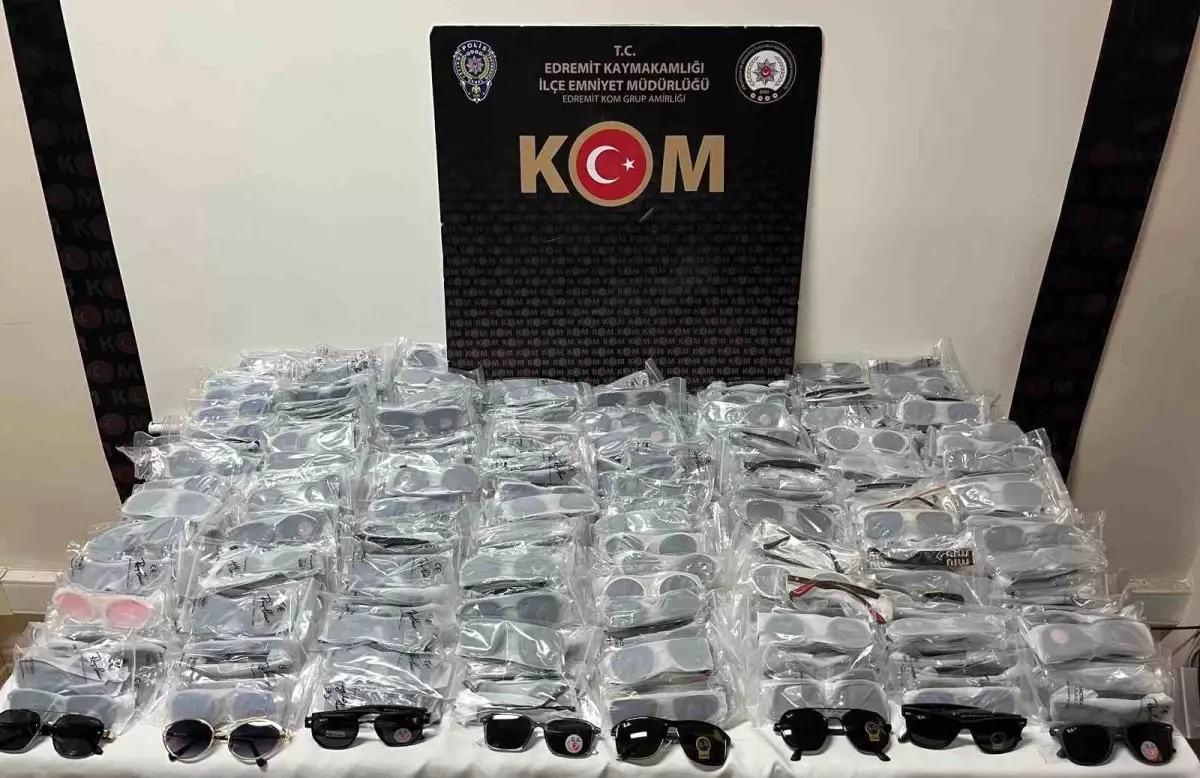 Balıkesir'de Kaçak Etil Alkol ve Gümrük Kaçağı Güneş Gözlüğü Ele Geçirildi
