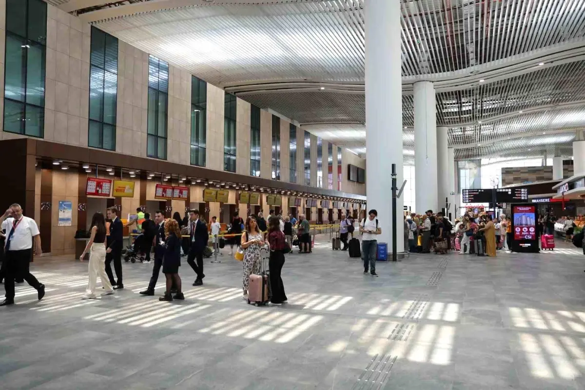Çukurova Uluslararası Havalimanı 10 Ayda 4,5 Milyon Yolcu Ağırladı