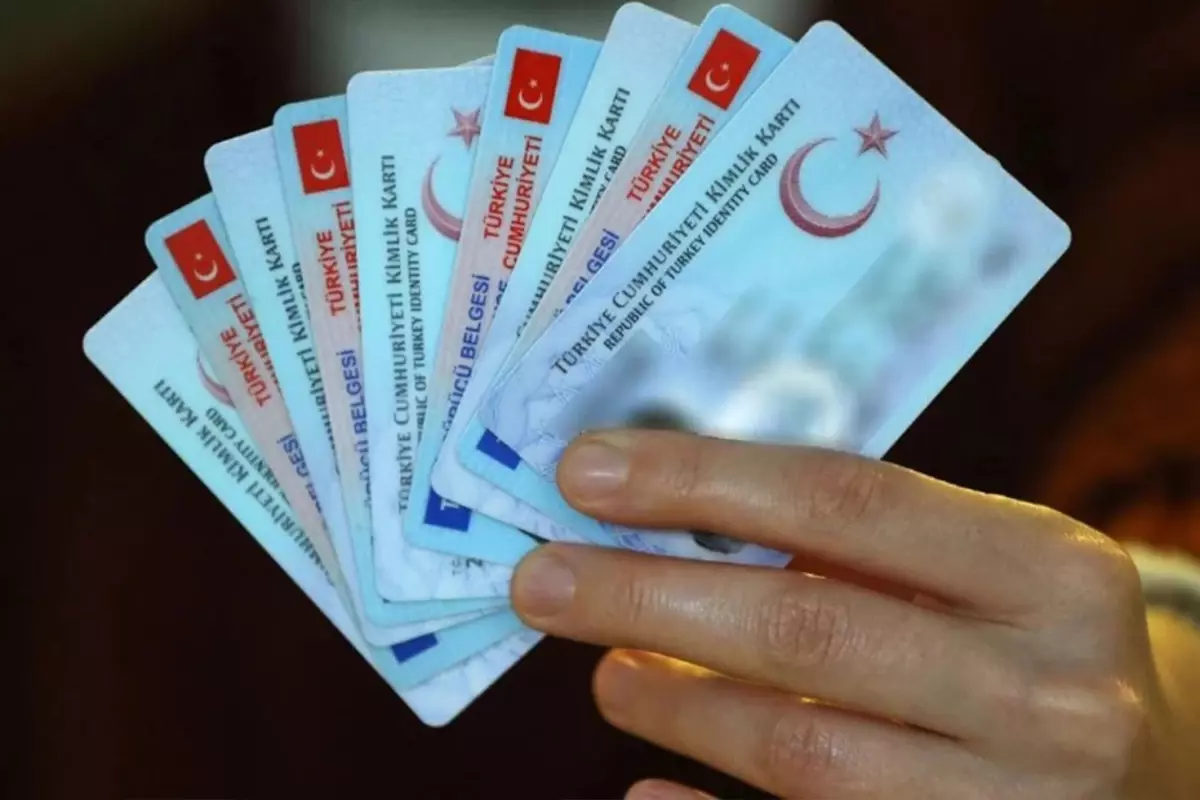 Eski tip sürücü belgelerini yenileme süresi son kez uzatıldı
