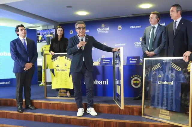 Look at Hamdi Ulukaya's sensitivity to the flag, who is the sponsor of Fenerbahçe
