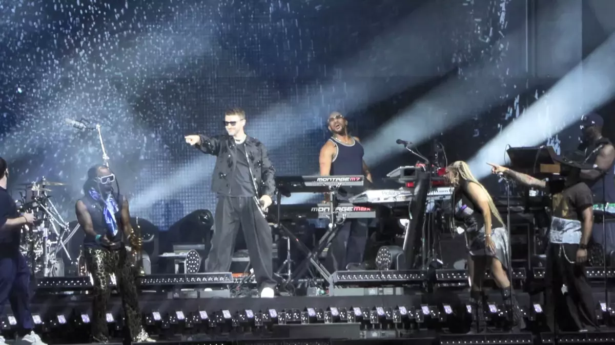 Justin Timberlake, 11 Yıl Aradan Sonra İstanbul'da Konser Verdi