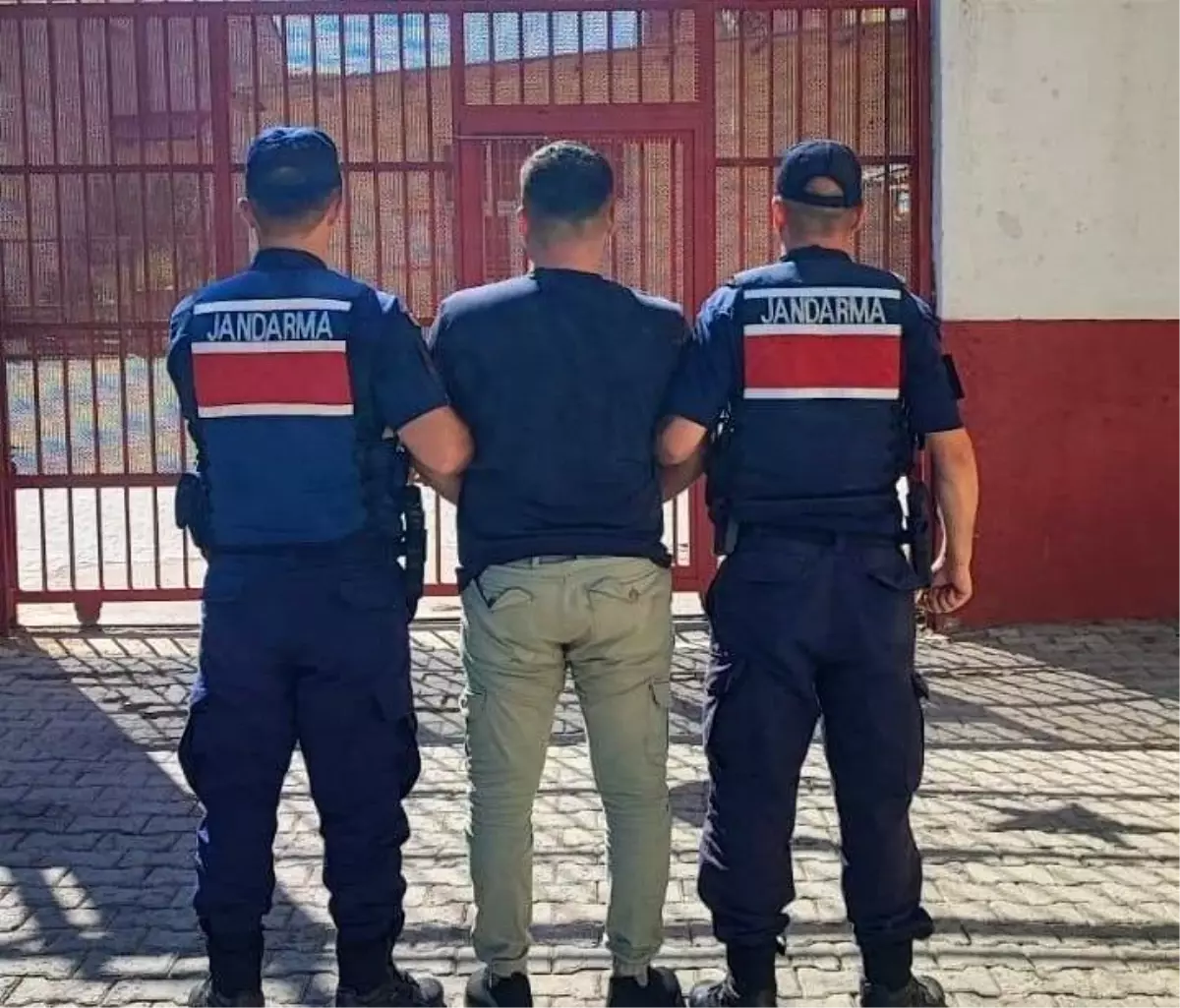 Aydın'da Kasten Öldürme Suçundan Aranan Şahıs Yakalandı