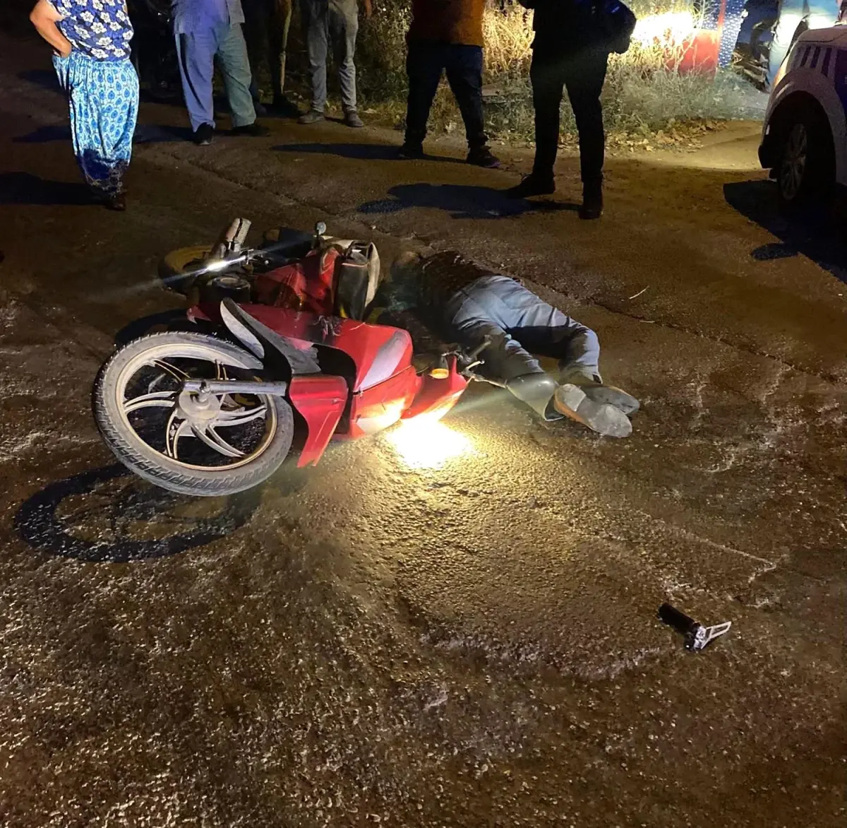 Manisa'da Motosiklet Kazası: Sürücü Ağır Yaralandı