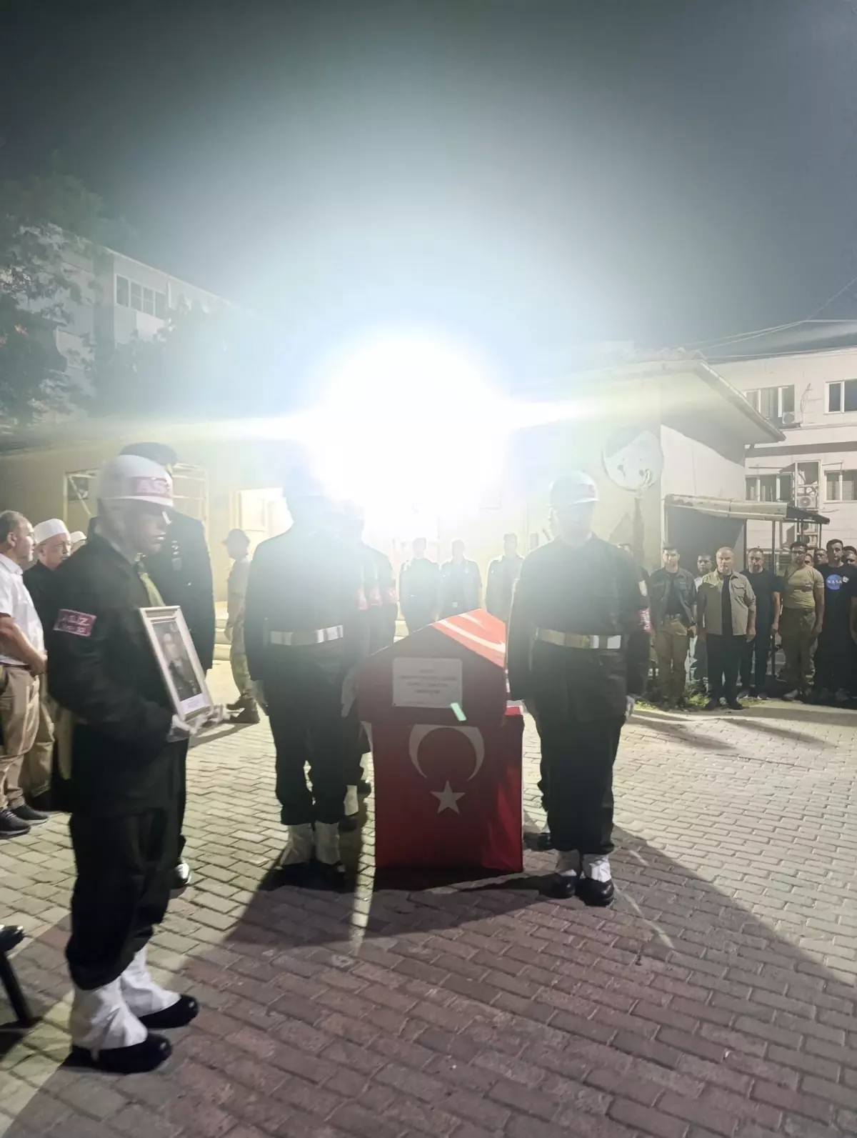 Şehit Topçu Uzman Çavuş Servet Ökkeş Çakır'ın Naaşı Osmaniye'ye Uğurlandı