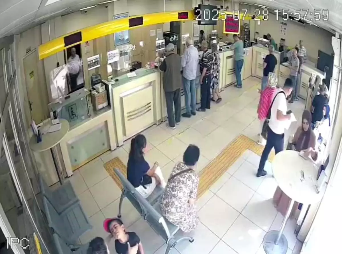 Kocaeli'de Güvenlik Görevlisi, Boğulmakta Olan Çocuğu Kurtardı