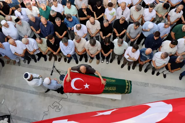 He performed his son's funeral prayer