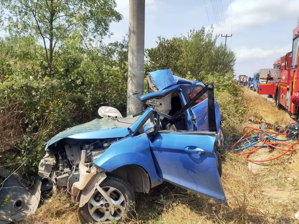 Sakarya'da Kaza: 14 Yaşındaki Sürücü ve 10 Yaşındaki Kardeşi Hayatını Kaybetti