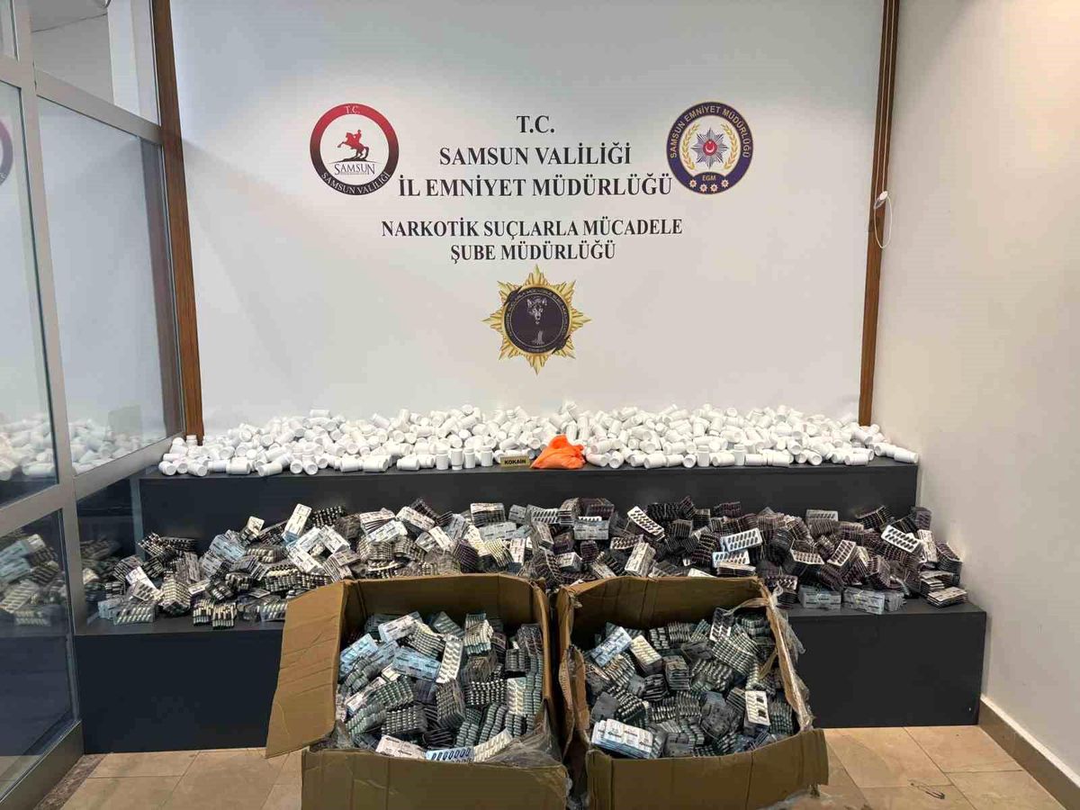 Samsun'da Uyuşturucu Operasyonu: 700 Gram Kokain ve 122 Bin Hap Ele Geçirildi