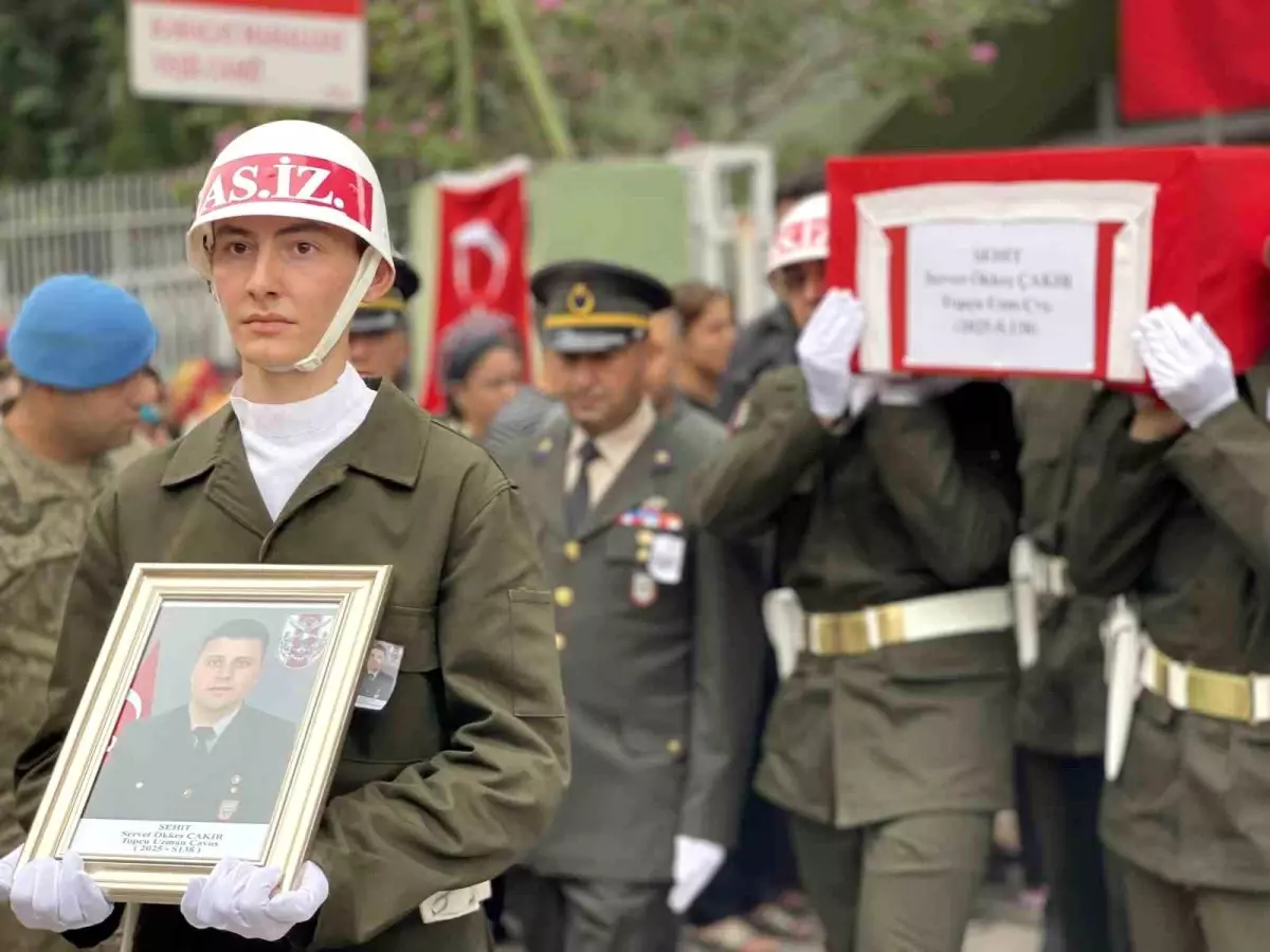 Şehit Uzman Çavuş Çakır, Osmaniye'de son yolculuğuna uğurlandı