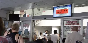 Son güne bırakmanın bedelini ödediler! Ehliyet yenileme kuyrukları müdürlükleri kilitledi