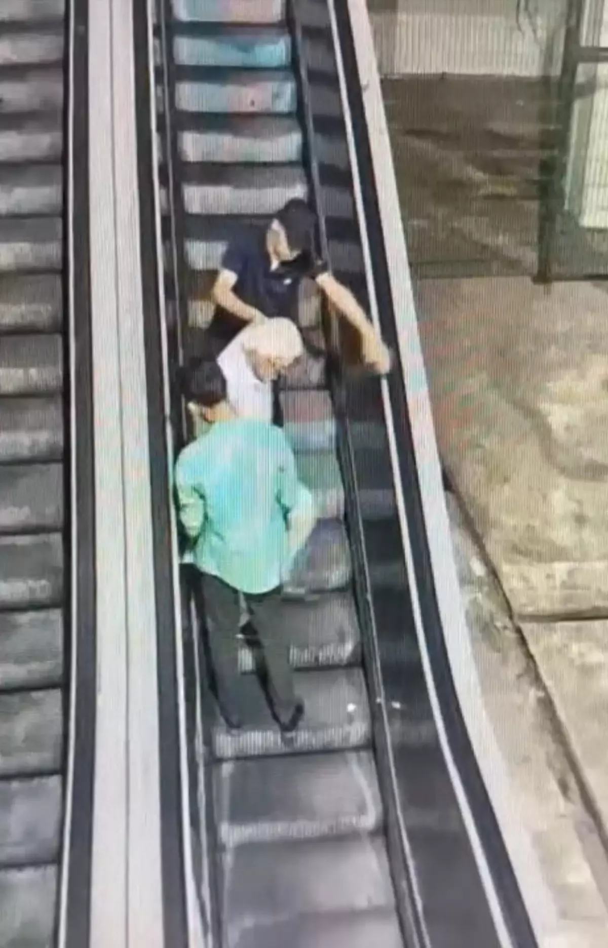 Taksim'de 67 Yaşındaki Adam Gasp Edildi