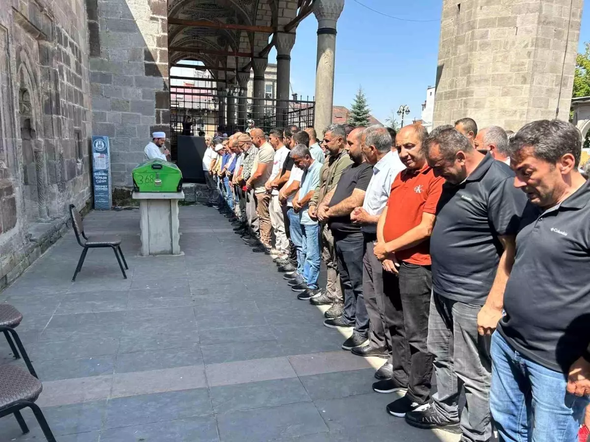 Murat Paşa Hamamı İşletmecisi Ahmet Uçar Hayatını Kaybetti