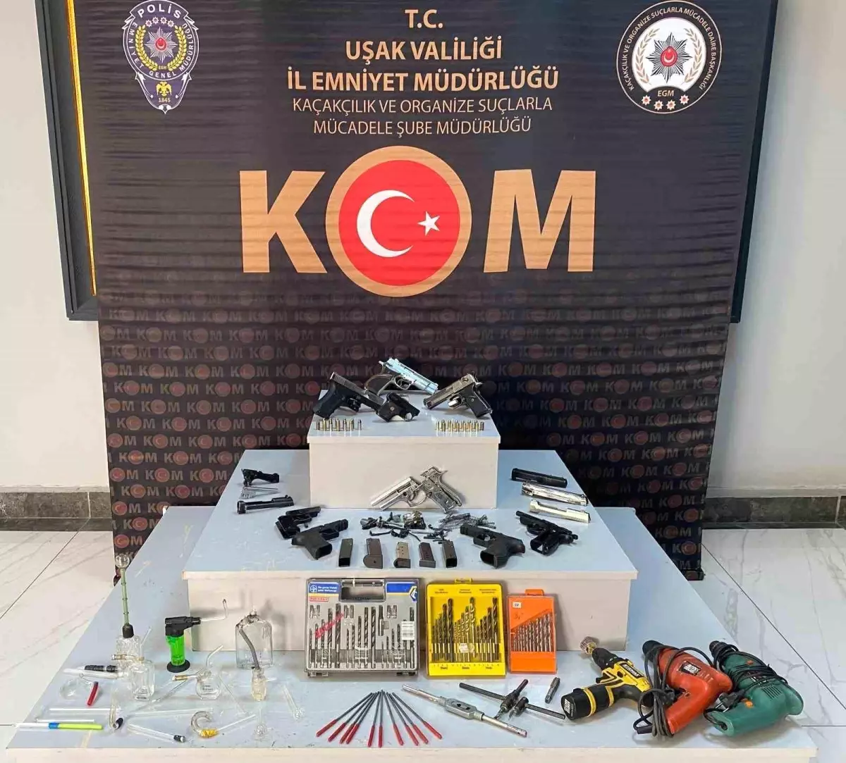 Uşak'ta Ruhsatsız Tabanca Operasyonu: 1 Gözaltı