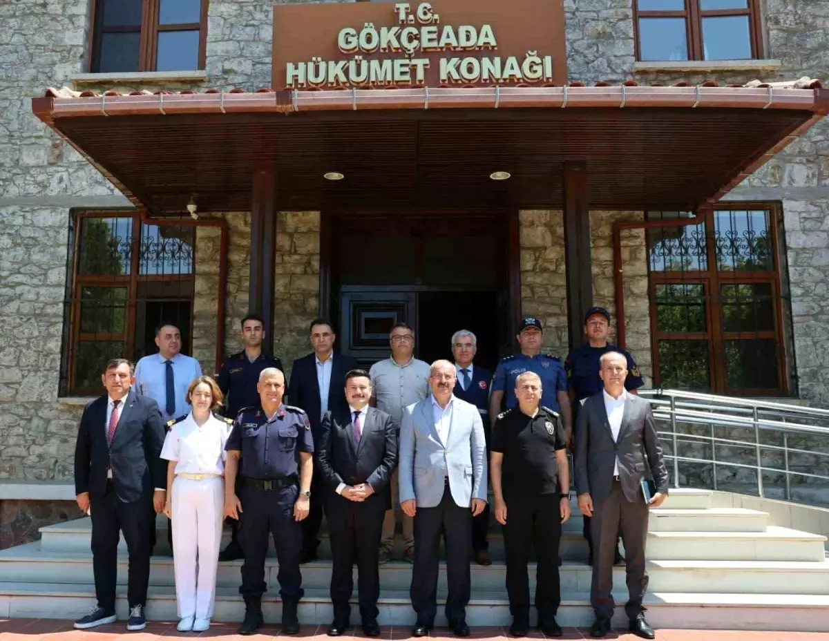 Çanakkale Valisi, Gökçeada Kaymakamı'nı Ziyaret Etti