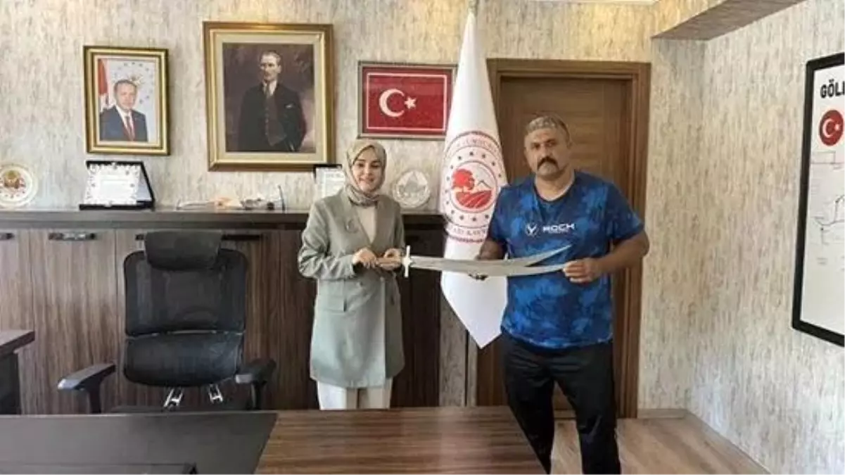 Gölpazarı Kaymakamı, Yangınla Mücadelede Gönüllüleri Teşekkürle Ağırladı