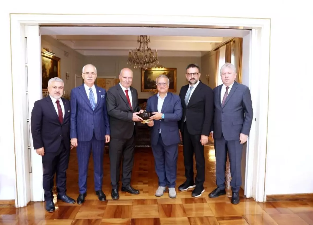 Ankara Ticaret Odası İtalya Büyükelçisini Ziyaret Etti
