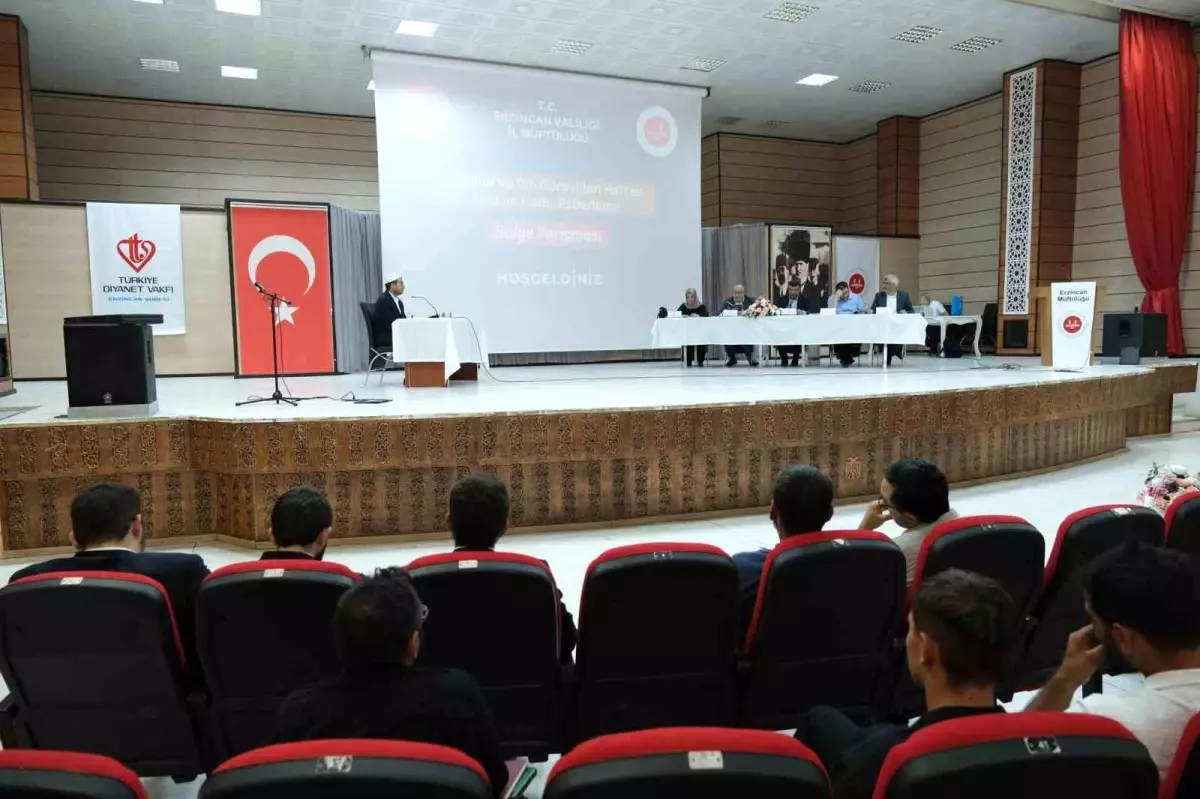 Erzincan'da 1. Ayet ve Hadis Ezberleme Yarışması Bölge Finali Yapıldı