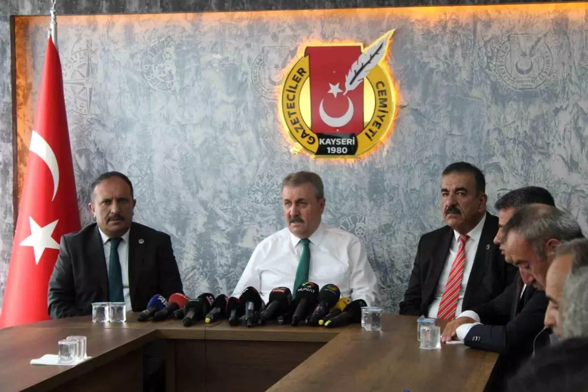 BBP Genel Başkanı Destici'den Trump'ın Gümrük Vergisine Tepki
