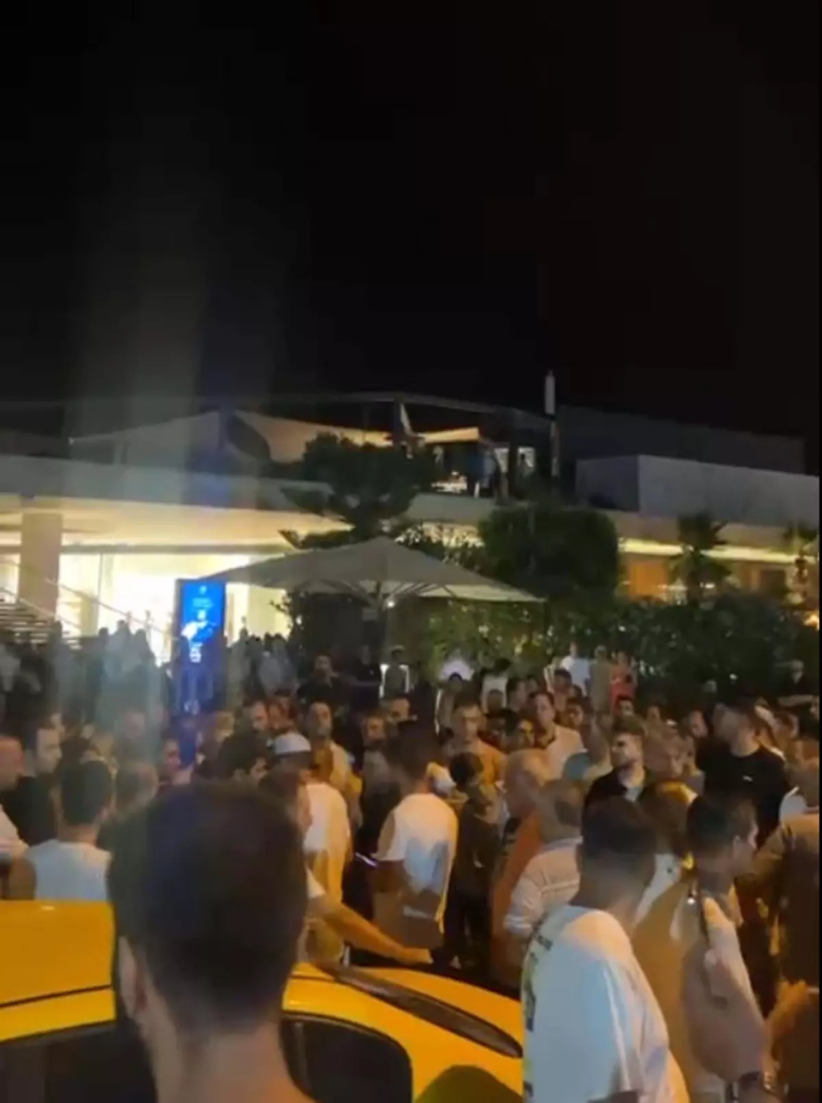 Bodrum'da Taksi ve Turizm Taşımacıları Kavga Etti