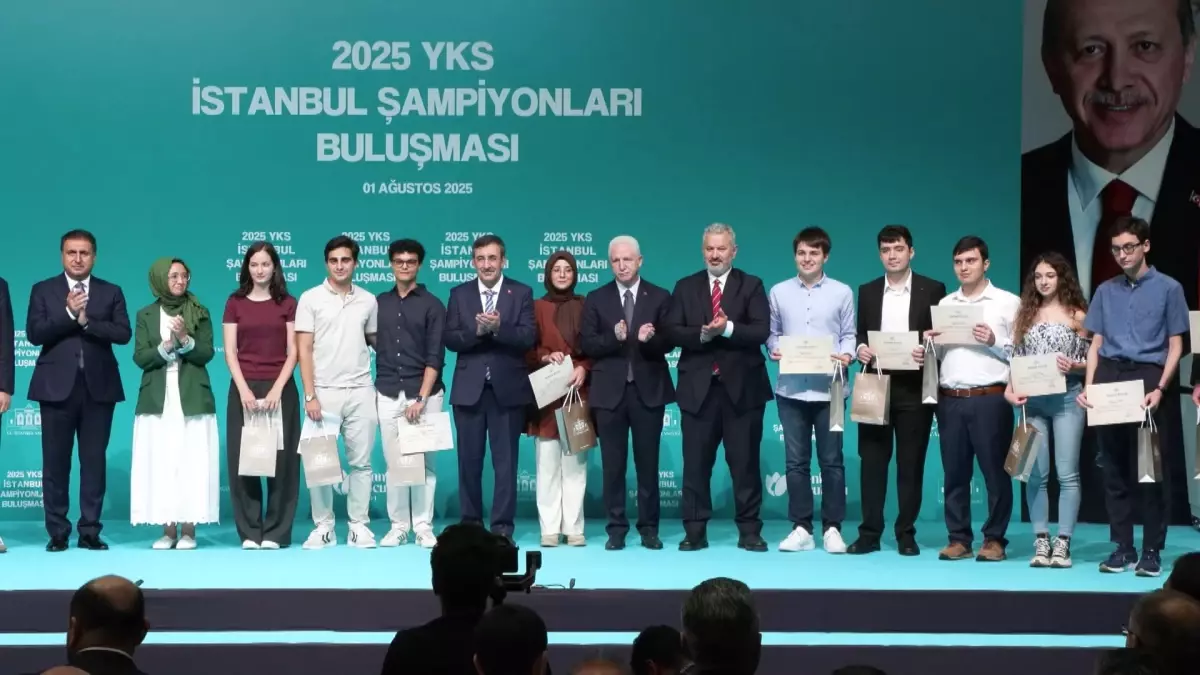 Cumhurbaşkanı Yardımcısı Yılmaz: Her adımınız ülkemizin geleceğini şekillendirecektir