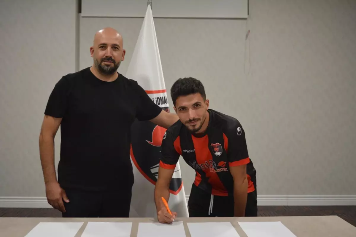 Denizli İdmanyurdu, Mehmet Deveci ile Anlaştı