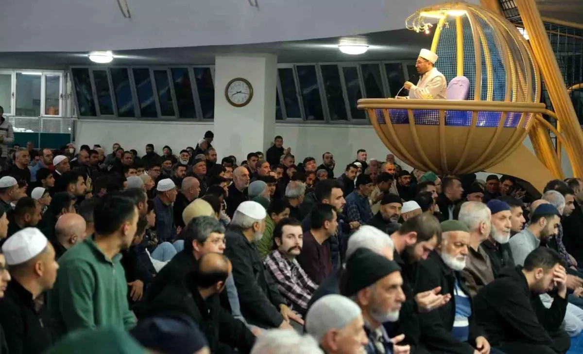 Erzincan'da kuraklık, doğal afetler ve şehitler için dualar edildi