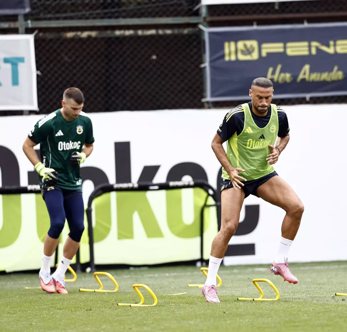 Fenerbahçe, Feyenoord Maçı İçin Hazırlıklara Başladı