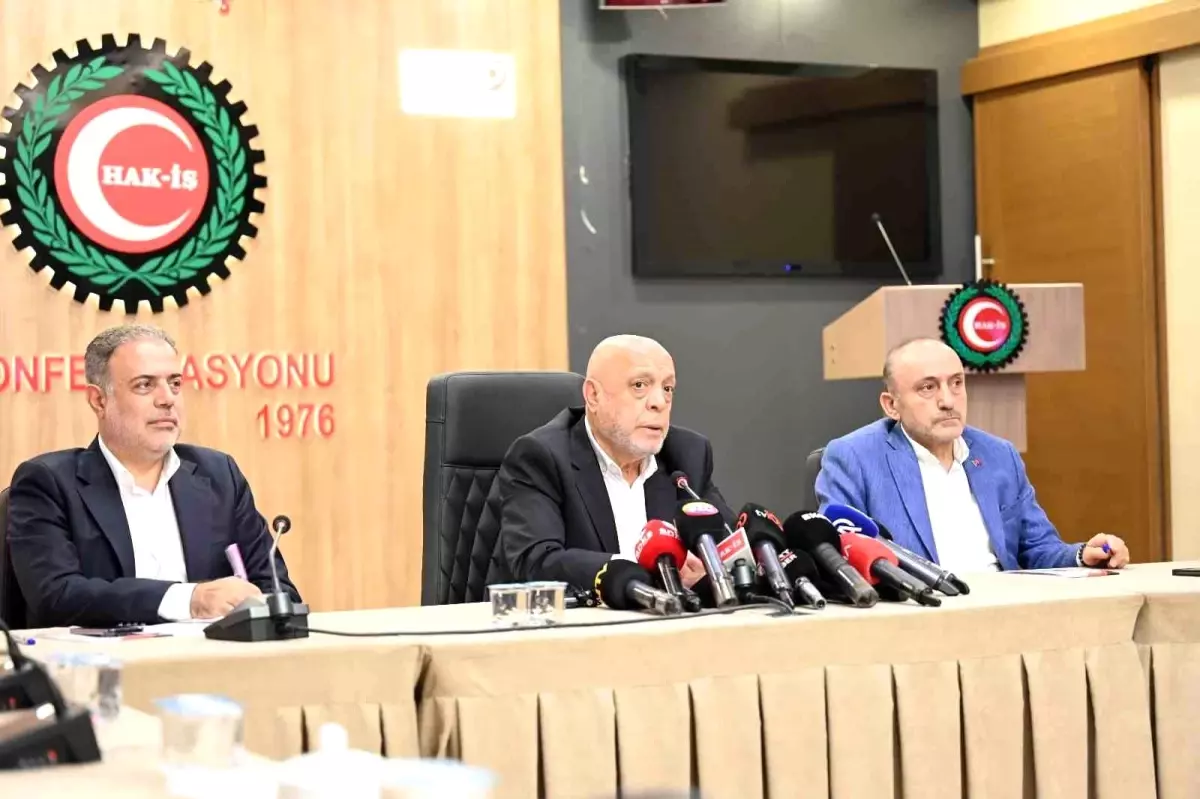 HAK-İŞ Başkanı Arslan: 'Dün akşam yapılan görüşmelerdeki teklifler bir önceki tekliflerden ileri bir teklif'
