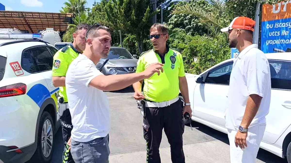 Antalya'da Motosiklet Kazası Sonrası Sürücülere Kask Cezası
