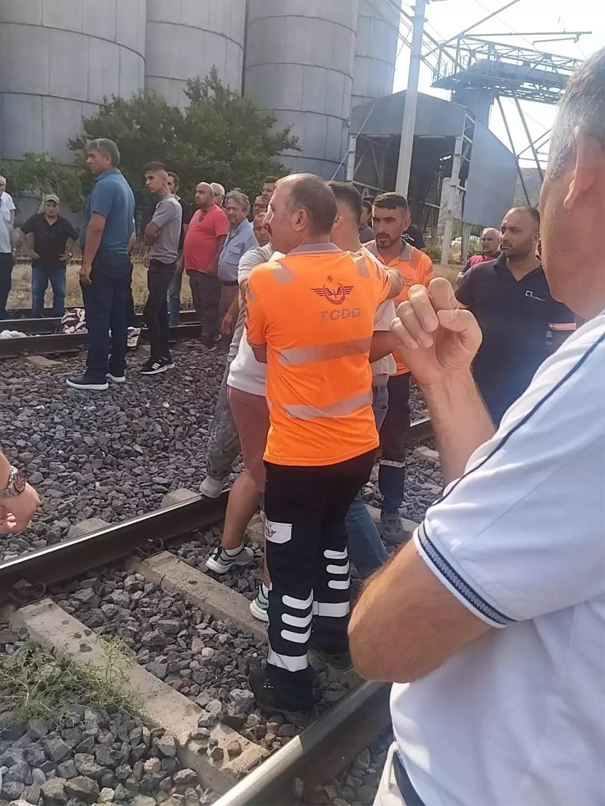 Yozgat'ta Yük Treni Yaşlı Kadına Çarptı: Hayatını Kaybetti