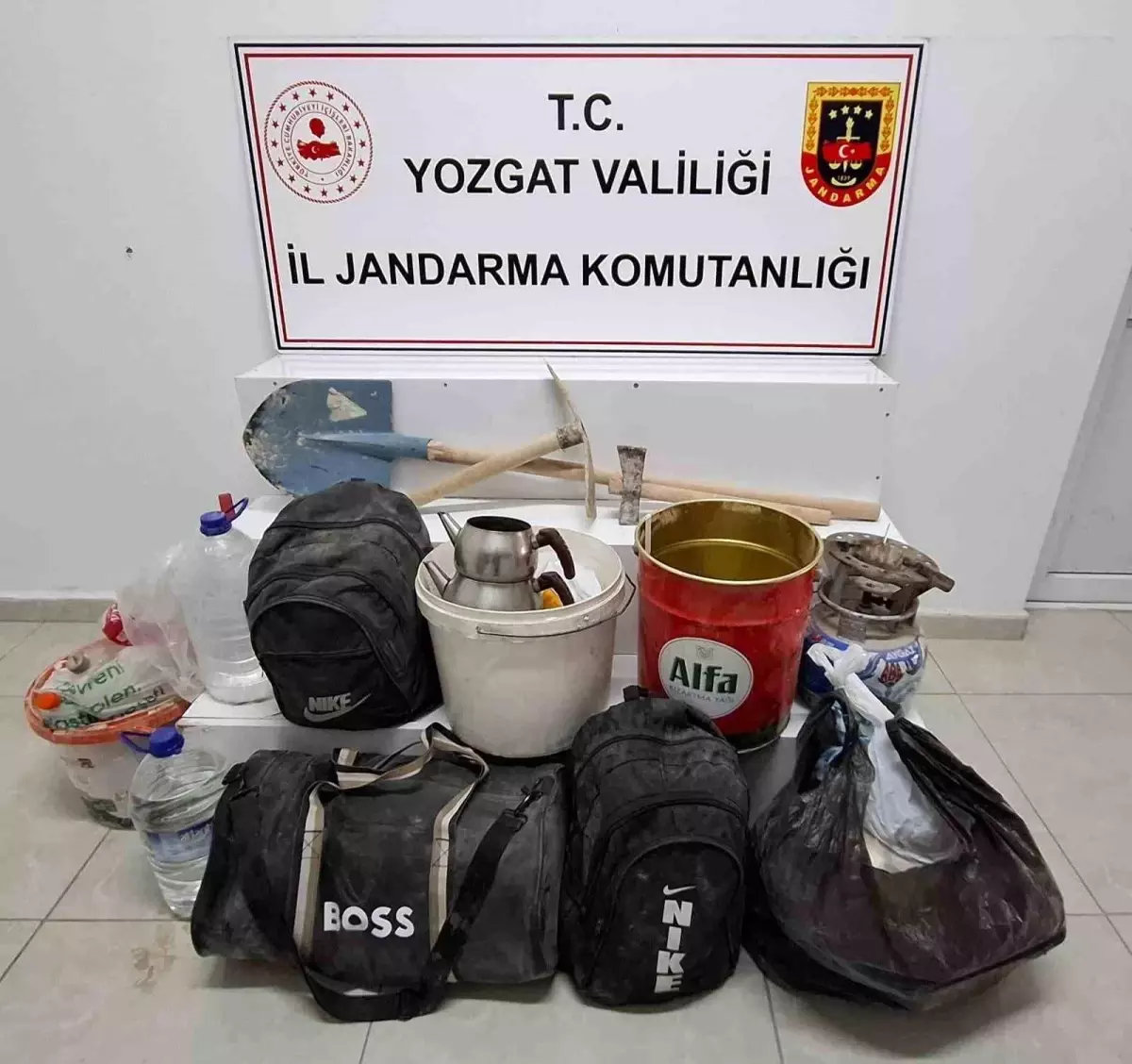 Yozgat'ta Kaçak Kazı Yapan 4 Kişi Suçüstü Yakalandı