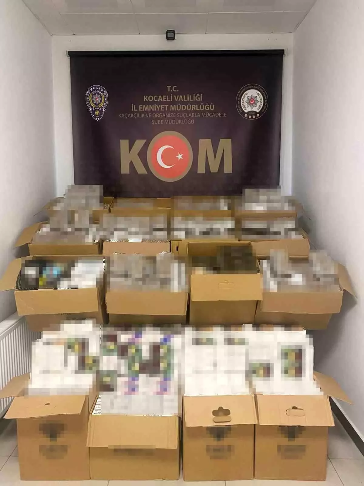 Kocaeli'nde Kaçak Tütün Operasyonu: 4 Şüpheli Yakalandı