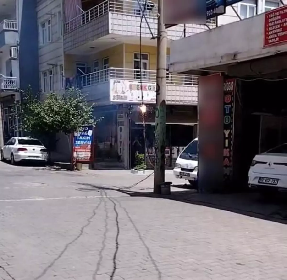 Adıyaman'da Kopan Elektrik Hattı Paniğe Neden Oldu