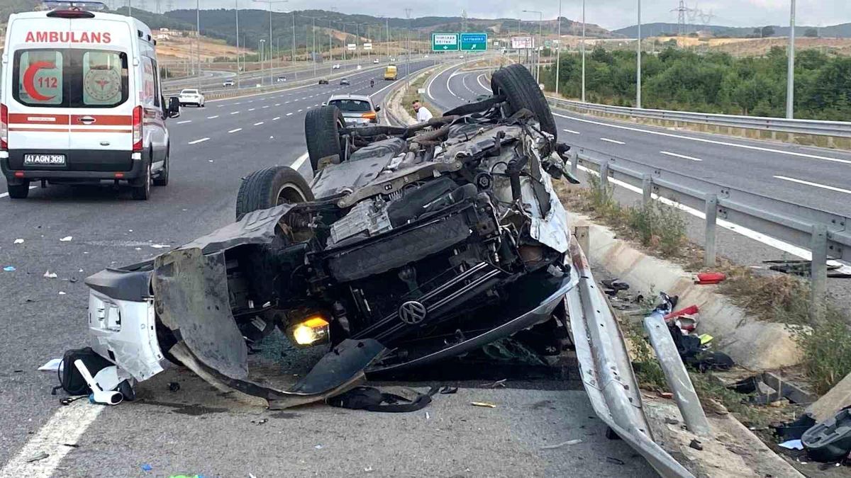 Kocaeli'de Feci Kaza: Anne Hayatını Kaybetti, Çocuk Tedavi Altında