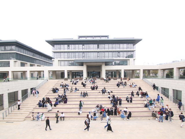 Medeniyetimizin İhyası ve Geleceğin İnşası İçin İstanbul 29 Mayıs Üniversitesi Medeniyetimizin İhyası ve Geleceğin İnşası İçin İstanbul 29 Mayıs Üniversitesi