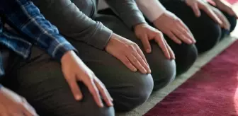 Namazda zammı sure sıralaması önemli mi?