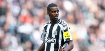 Newcastle, Isak için yapılan 140 milyon euroluk tarihi teklifi reddetti