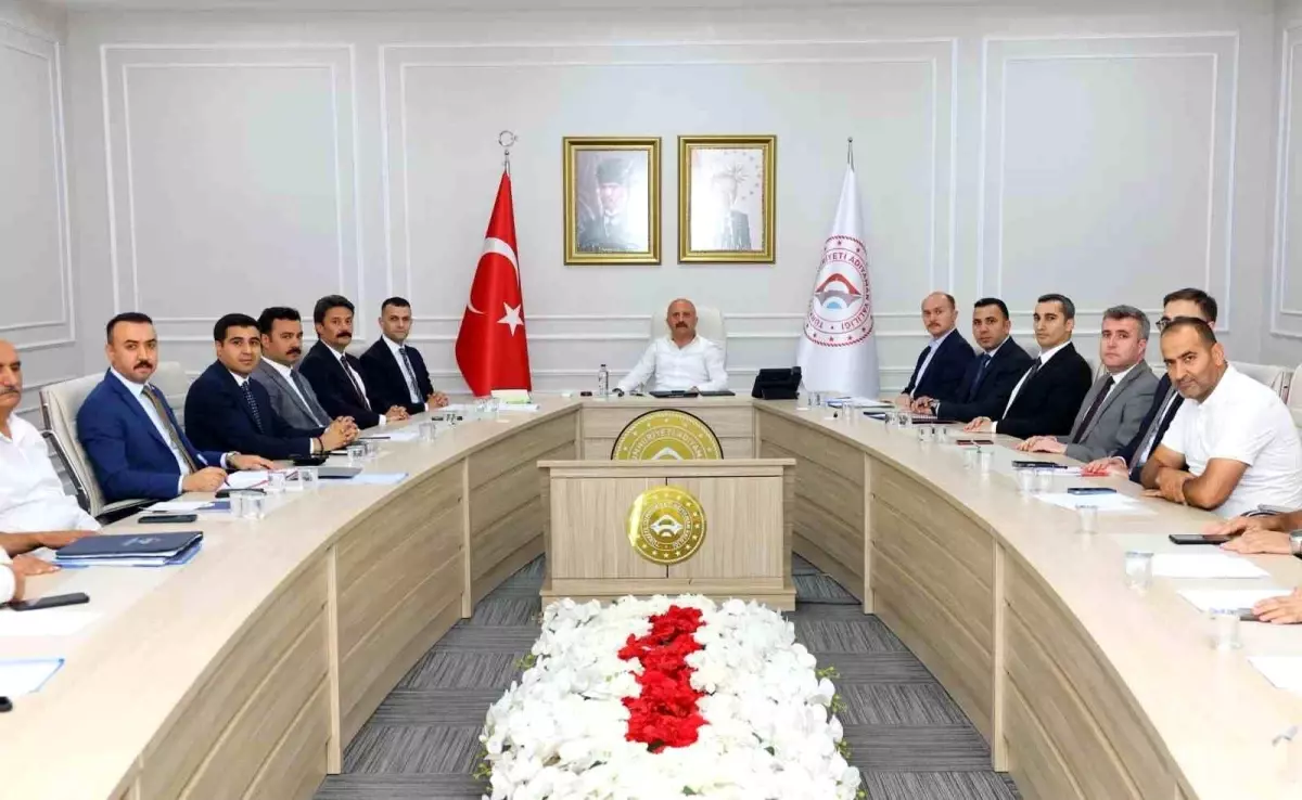 Adıyaman'da Orta Hasarlı Yapıların Yıkımı İçin Toplantı Gerçekleştirildi