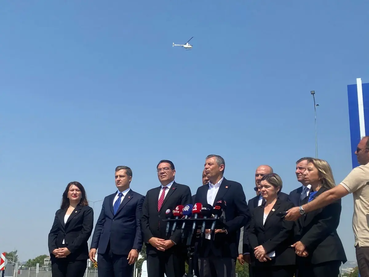 CHP Genel Başkanı Özgür Özel, TUSAŞ'ı Ziyaret Etti