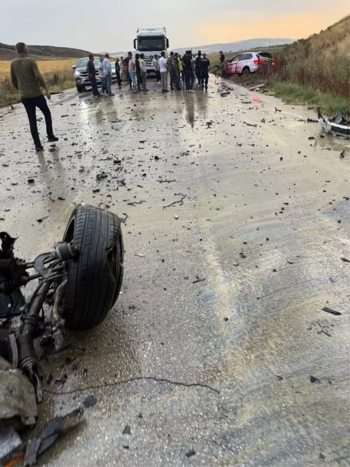 Polatlı'da Kafa Kafaya Çarpışma: 1 Ölü
