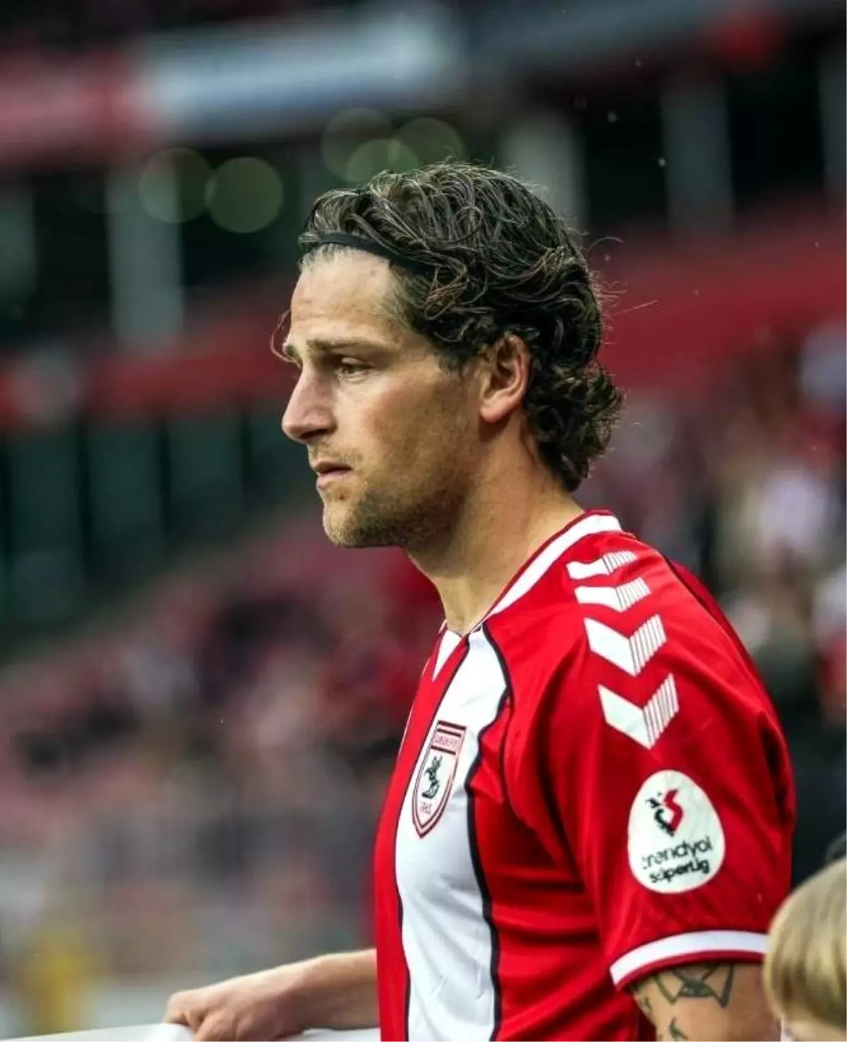 Samsunspor'un Futbolcusu Carlo Holse Gıda Zehirlenmesi Geçirdi