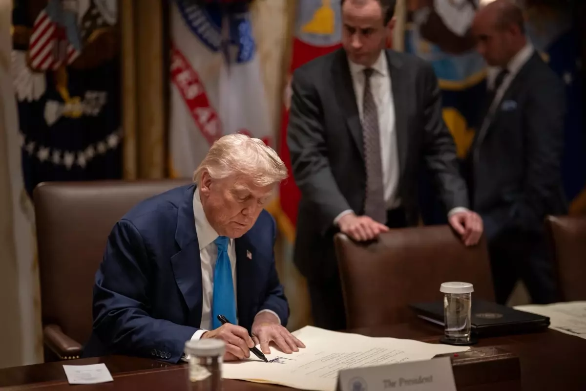 Trump, Rusya'nın Ukrayna Savaşını Bitirmesi için Tarih Verdi