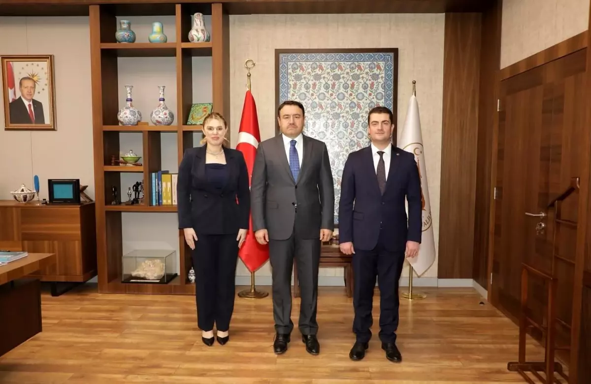 Kütahya Valisi Işın, Kaymakam Güdek'i Tebrik Etti