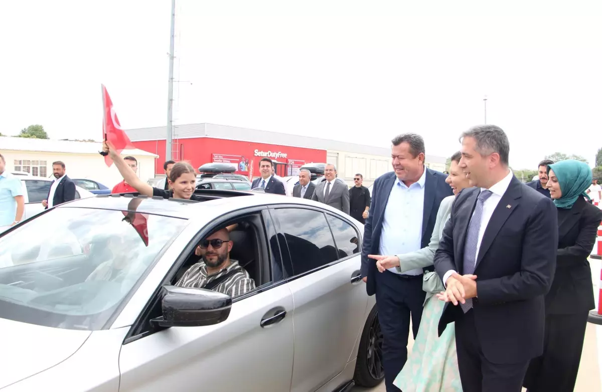 Gurbetçiler Türkiye Ekonomisine 10 Milyar Dolar Katkı Sağladı