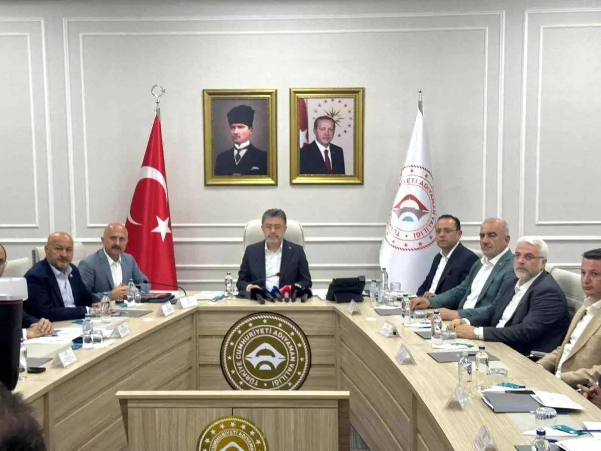 Bakan Yumaklı: 'Adıyaman, tarımda marka şehir olma yolunda güçlü adımlarla ilerliyor'