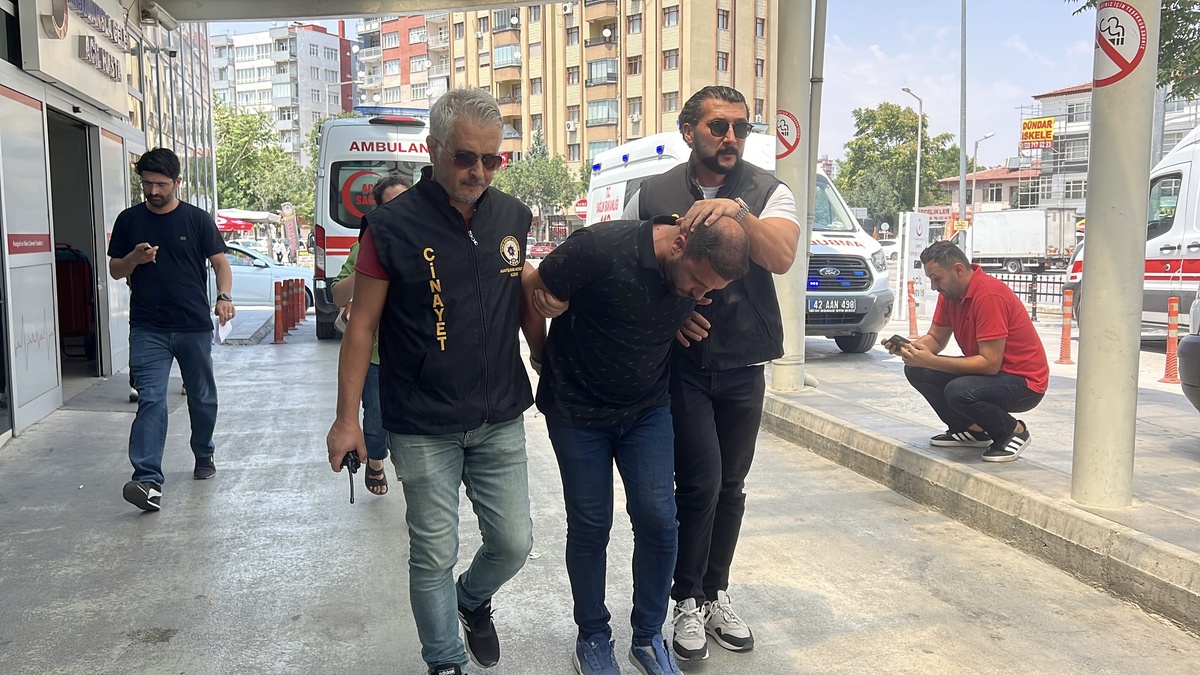 Balkondan ateş açıp belediye işçisini engelli bıraktı