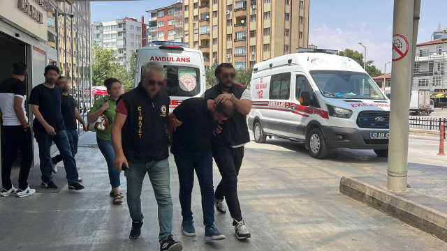 Balkondan av tüfeğiyle ateş açtı, belediye işçisini engelli bıraktı Balkondan av tüfeğiyle ateş açtı, belediye işçisini engelli bıraktı