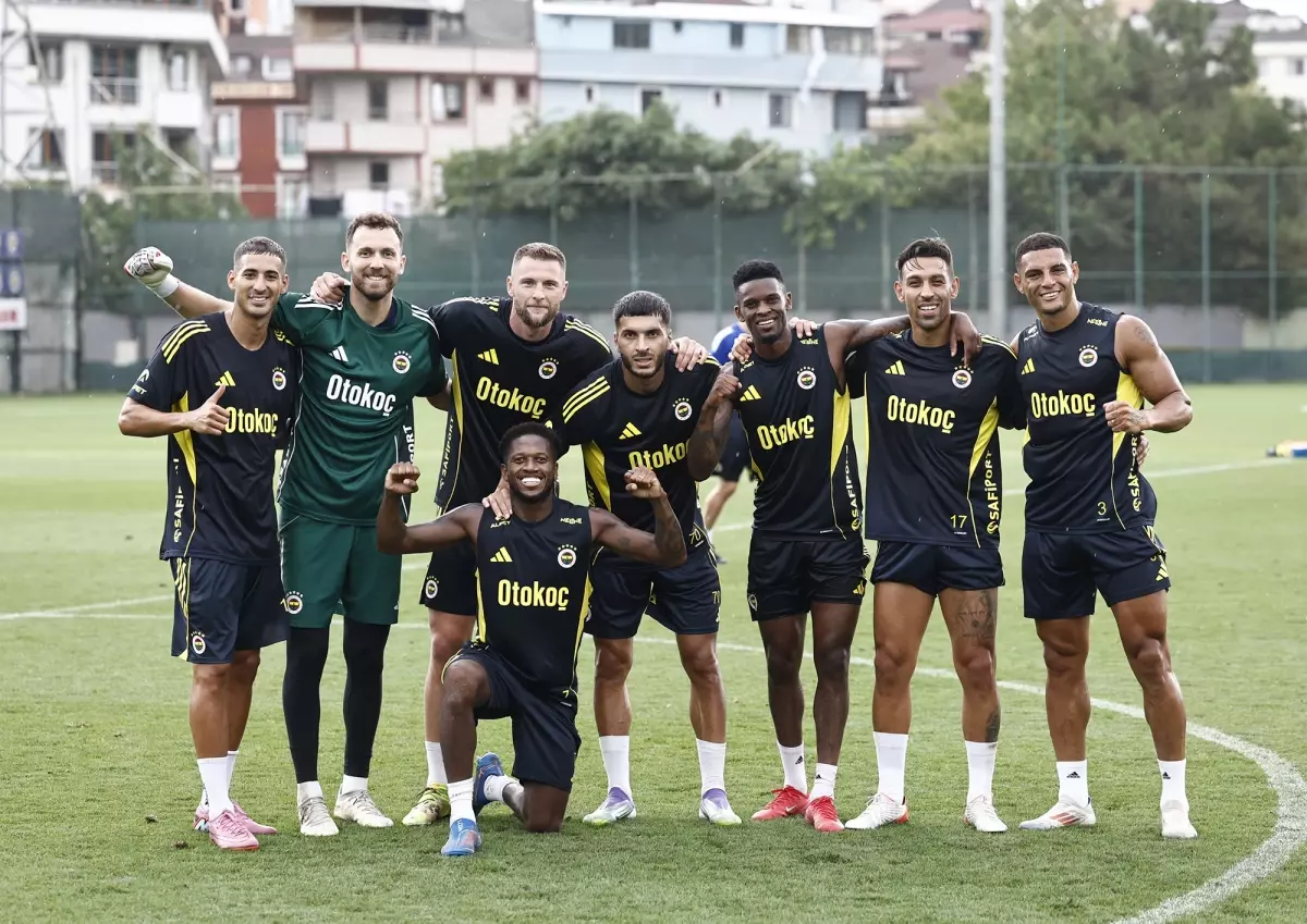 Fenerbahçe, Feyenoord Maçı Hazırlıklarını Sürdürüyor