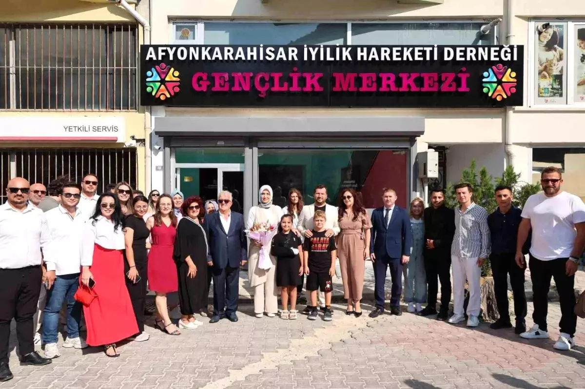 Afyonkarahisar'da Gençlik Merkezi Açıldı