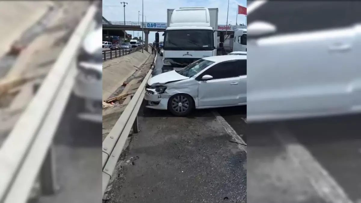Gebze'de 10 Araçlı Zincirleme Kaza: 2 Yaralı